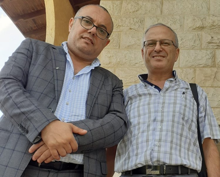 موقع "القيامة" يلتقي وزير الثقافة الفلسطينية د. عاطف أبو سيف على المثقف الحقيقي أن يوازن ما بين نزوعه نحو الابداع والتحرر وما بين دوره كسياسي