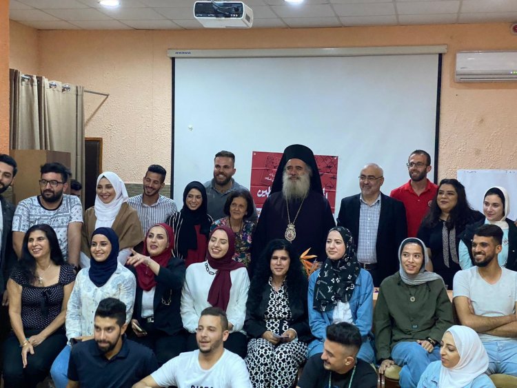 المركز الفلسطيني لقضايا السلام والديمقراطية في بيت لحم يستضيف المطران عطالله حنا