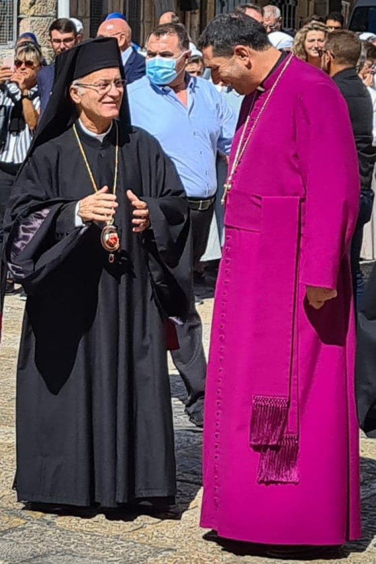 المطران حسام نعوم يشارك في استقبال القاصد الرسولي الجديد في القدس