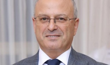 قراءة في رواية "دبيب نملة" للشاعر حسين مهنا رواية لم تخرج من الأقفاص السياسية والاجتماعية