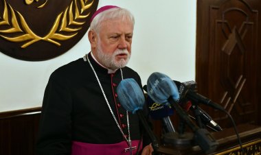 وزير خارجية الفاتيكان ينهي زيارته المطولّة إلى لبنان