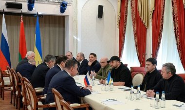 بدء المحادثات بين الجانبين الروسي والأوكراني في مقاطعة غوميل البيلاروسية