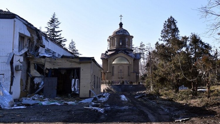 الجيش الروسي يحرر مئات الرهائن احتجزتهم كتيبة نازية في إحدى الكنائس بدونباس