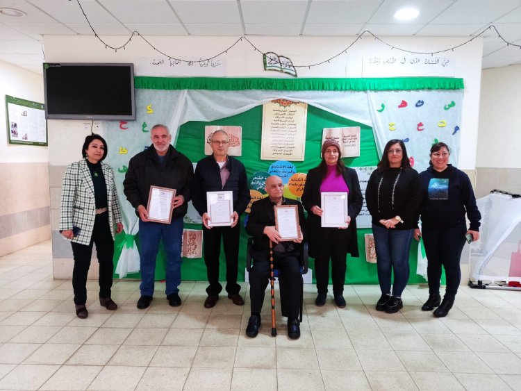 مجموعة من أعضاء"الاتحاد العام للكتّاب الفلسطينيين- الكرمل 48"  يلتقون طلاب مدارس طرعان ضمن برنامج آذار الثقافة