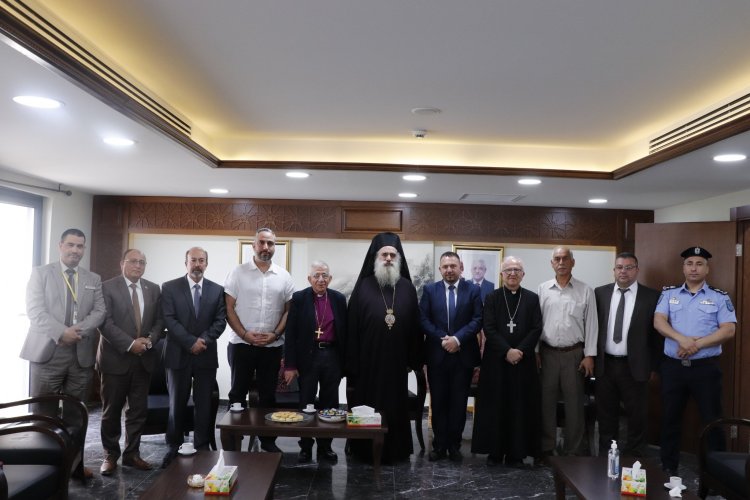 أساقفة الكنائس المقدسية يلتقون رئيس بلدية بيت لحم وإدارة البلدية