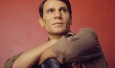 الدكتور هشام عيسى في كتابه "حليم وأنا" وإضاعة الفرصة التاريخية