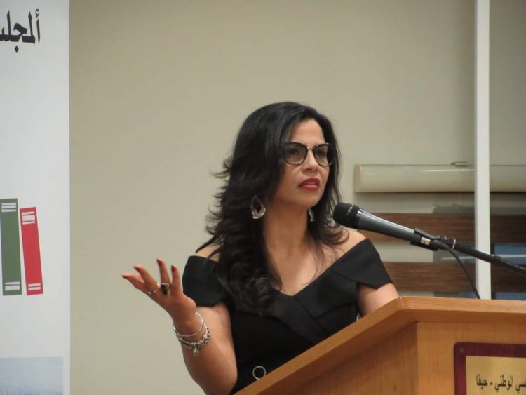 الناقدة والمحاضرة الشفاعمرية لينا الشيخ – حشمة تصدر كتابها الرابع ‘متعة النقد في لذة النص - بين الإبداع والنقد‘