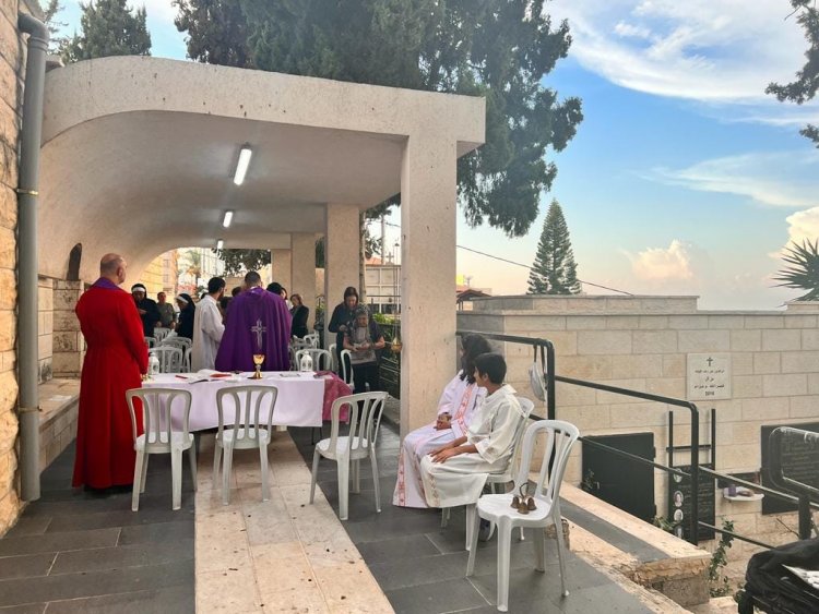 الكنيسة المحلية تحتفل بعيد جميع القديسين وتذكار الموتى