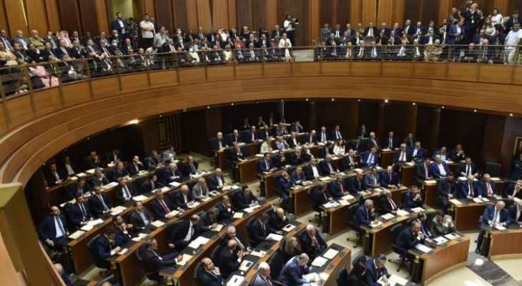 البرلمان اللبناني يفشل بانتخاب رئيس جديد للجمهورية للمرة الخامسة