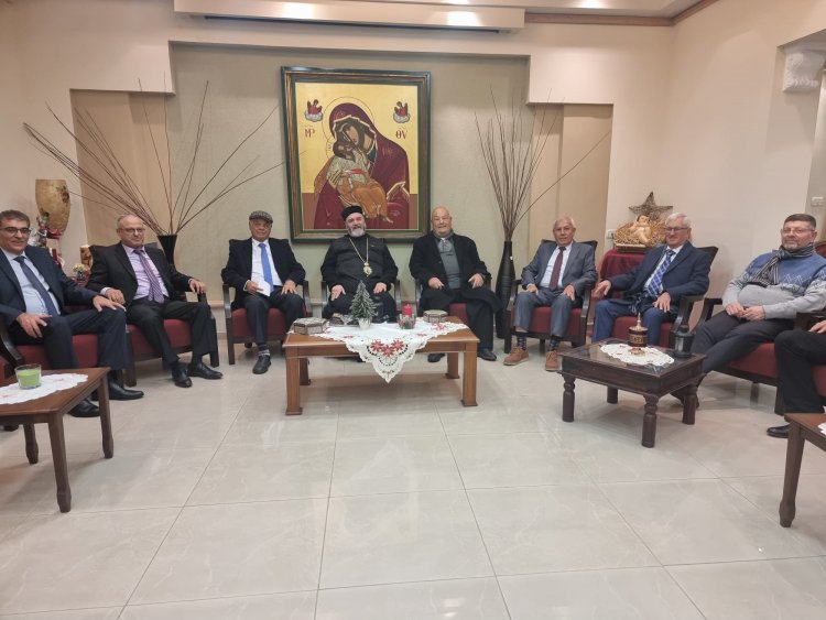 وفد لقاء الجليل يؤكد على أهمية الوحدة الداخلية لشعبنا في زيارة المطران يوسف متى بمناسبة الأعياد المجيدة