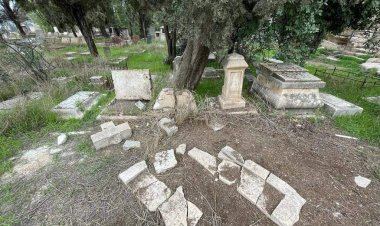 رؤساء الكنائس في القدس يستنكرون الاعتداء على المقبرة البروتستنتية ويطالبون بالكشف عن الفاعلين