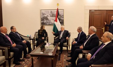 الرئيس محمود عباس يستقبل ممثل العاهل الأردني لأعياد الميلاد ويلتقي فعاليات بيت لحم