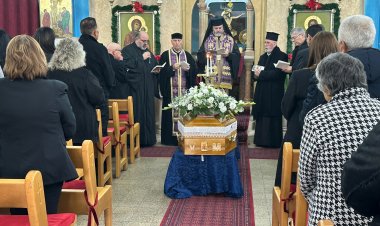 تشييع جثمان الصحفية فيدا مشعور في قرية الرامة إلى جانب جثمان زوجها لطفي مشعور