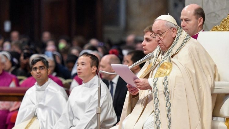 البابا فرنسيس يترأس القداس الإلهي احتفالا بعيد القديسة مريم أم الله