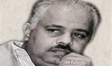 شنودة فى حضن ماما آمال!