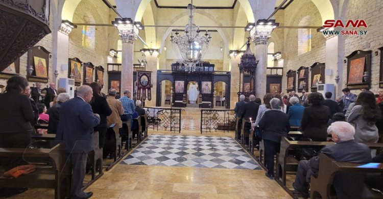 كنائس سورية الشرقية تحتفل بعيد القيامة المجيد بالصلوات والأدعية