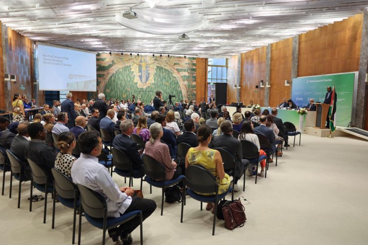 افتتاح معرض كنيسة المهد في جنيف بحضور فلسطيني رسمي وديني