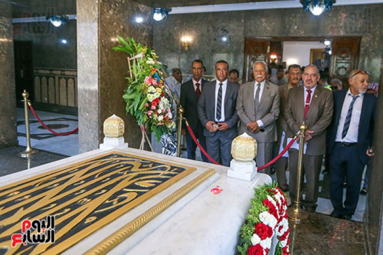 الرئيس السيسى ينيب وزير الدفاع للمشاركة فى إحياء ذكرى رحيل الزعيم جمال عبد الناصر