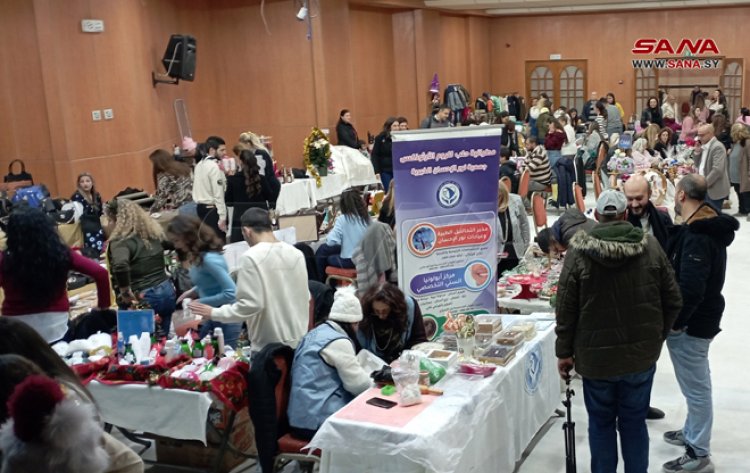 افتتاح معرض نجمة بيت لحم الخيري في أبرشية حلب السورية