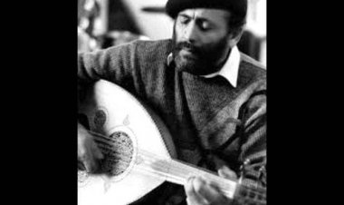 رحيل الفنان مصطفى الكرد.. حنجرة القدس وصاحب "هات السكّة"