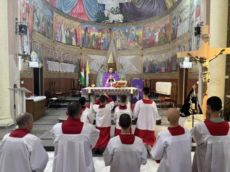 نأمل أن يحل السلام على أرض السلام".. مسيحيو غزة يحيون عيد الفصح من دون مظاهر احتفالية...