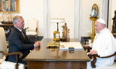 البابا فرنسيس يستقبل العاهل الأردني الملك عبد الله الثاني في الفاتيكان