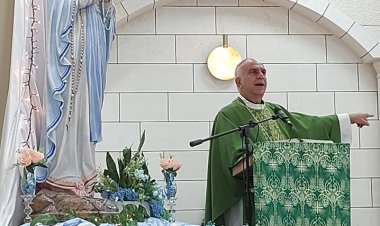 المطران جمال خضر، أسقف جيبوتي والصومال يترأس قداس الأحد في كنيسة اللاتين في شفاعمرو