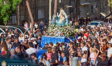 بعد تأجيل وتعديل تم الاحتفال بمسيرة "طلعة العذراء" في حيفا الأحد الماضي