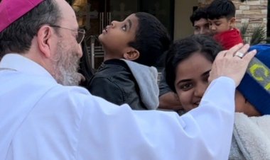 النائب الرسولي في شبه الجزيرة العربية يضع حجر الأساس للمركز الرعوي الجديد في مسقط