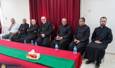 بطريرك القدس للاتين يقوم بزيارة تفقدية لرعية جنين بعد العملية العسكرية