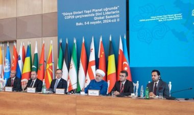 القمة العالمية لقادة ورموز الأديان تختتم أعمالها في أذربيجان وتصدر بيانا يشيد بوثيقة نداء الضمير