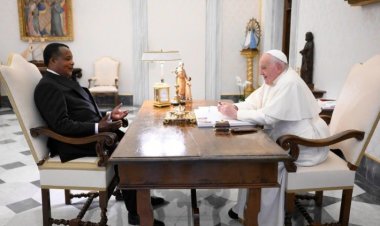البابا فرنسيس يستقبل رئيس جمهورية الكونغو في الفاتيكان