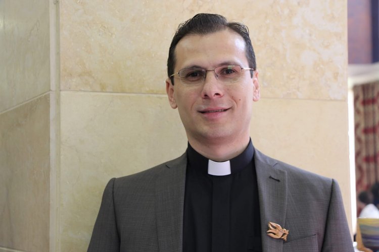 مقابلة مع خادم رعيتي الجماعة اللوثرية في بيت لحم وبيت ساحور القس منذر إسحق