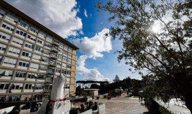 ليلة هادئة ومريحة مرت على البابا فرنسيس في مستشفى جيميلي