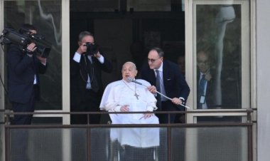 البابا فرنسيس يغادر المستشفى ويتوجه إلى بازيليك القديسة مريم الكبرى