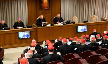 اليوم اجتماع ثان لمجمع الكرادلة بعد الاجتماع الأول يوم أمس