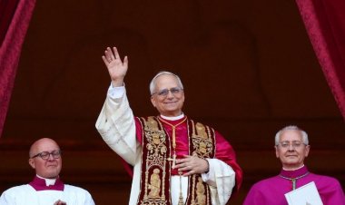 دخان أبيض، انتخاب البابا الجديد وعملية الانتخاب