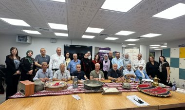 "الاتحاد العام للكتاب الفلسطينيين – الكرمل 48" يساهم في إحياء يوم اللغة العربية والتراث في "مدرسة طه حسين الإعدادية" في سخنين