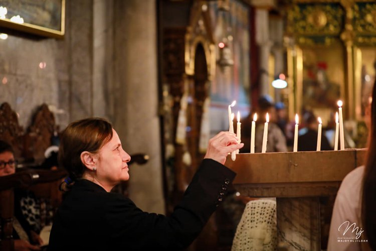 تَعالَوا إِلَيَّ جَميعًا أَيُّها المُرهَقونَ المُثقَلون، وأَنا أُريحُكم - متى ١١: ٢٨-٣٠