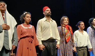 ‘المنشية‘ تعيد يافا إلى الحياة على خشبة أم الفحم وتُلهب مشاعر الجمهور