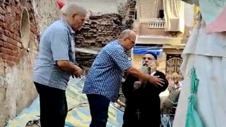 محاولة هدم كنيسة العذراء في محافظة رشيد المصرية واعتداء فظ على كاهن الكنيسة