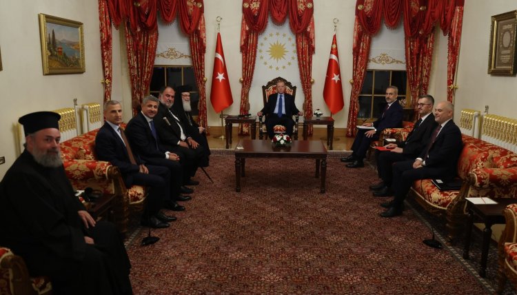 البطريرك ثيوفيلوس الثالث يلتقي الرئيس التركي أردوغان مؤكدا على حفظ إرث مدينة القدس