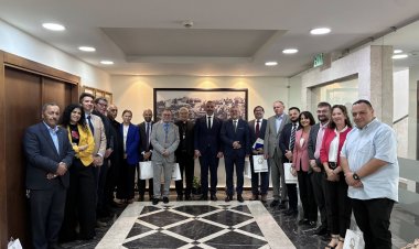 بلدية بيت لحم تبحث مع القناصل وممثلي البعثات الدبلوماسية سبل التعاون لإحياء فعاليات عيد الميلاد المجيد