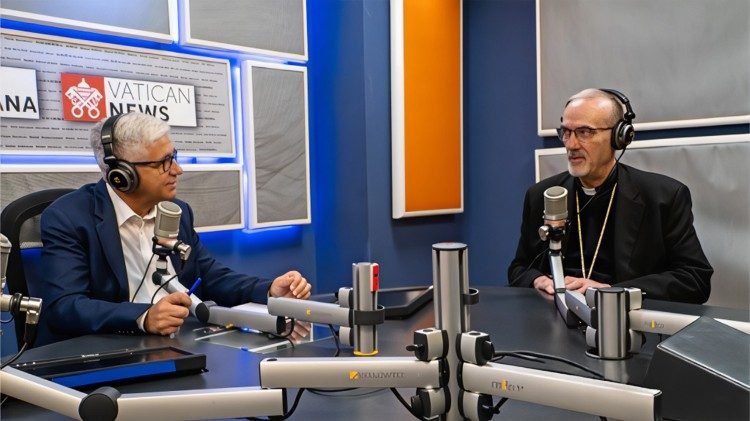 الكاردينال بييرباتيستا بيتسابالا في مقابلة صحفية يتحدث عن الأوضاع الصعبة في الأراضي المقدسة عشية الأعياد المجيدة