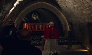 البابا من عنايا: نوكل إلى شفاعة القدِّيس شربل كل ما تحتاج إليه الكنيسة ولبنان والعالم