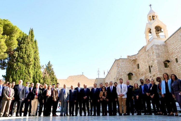 جولة ميدانية لأعضاء السلك الدبلوماسي في بيت لحم عشية الأعياد الميلادية
