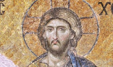 أَنا أُعَمِّدُ في الماء، وبَينَكم مَن لا تَعرِفونَه - يوحنا ١: ١٩-٢٨