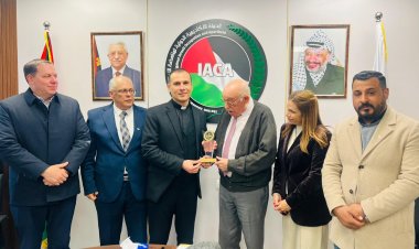 مناقشة كتاب "المسيح بين الأنقاض" للدكتور القس منذر إسحق في رام الله