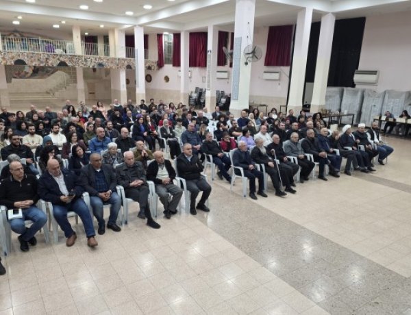 مشاركة واسعة في الأمسية الحوارية في عبلين بمشاركة المؤرخين إيلان پاپيه وجوني منصور