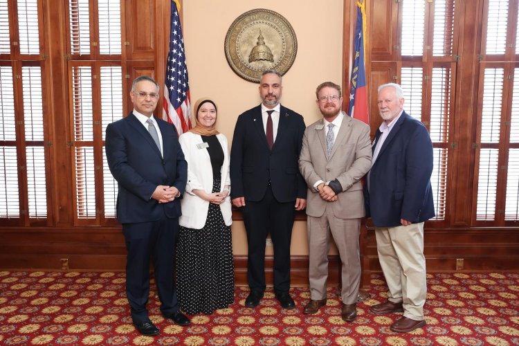 رئيس بلدية بيت لحم يضع معاناة المدينة أمام مجلس الشيوخ الأمريكي وكبار صُنّاع القرار في الولايات المتحدة